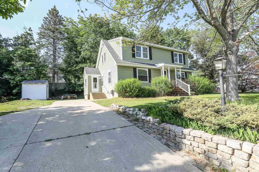 74 President Road Manchester NH 03103