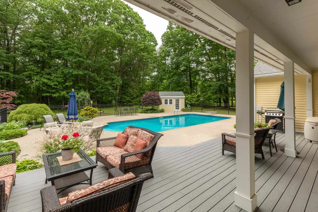 36 Allen Farm Lane Greenland NH 03840