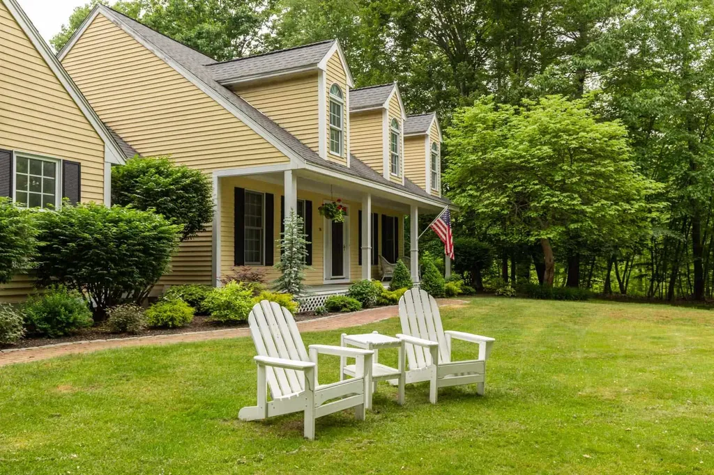 36 Allen Farm Lane Greenland NH 03840