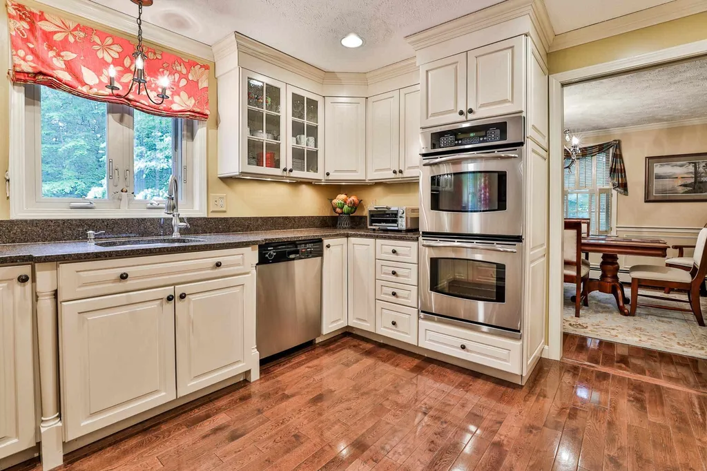 5 Crestwood Court Amherst NH 03031
