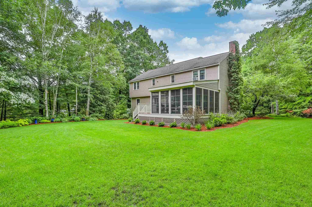 5 Crestwood Court Amherst NH 03031