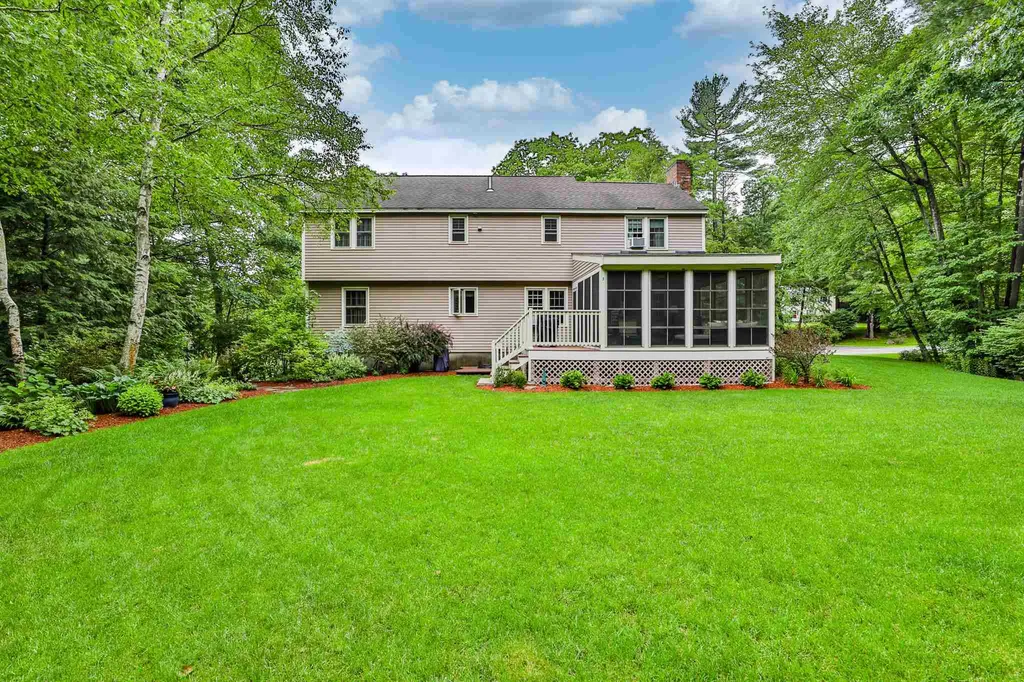 5 Crestwood Court Amherst NH 03031