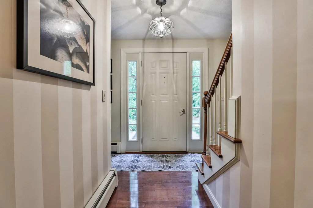 5 Crestwood Court Amherst NH 03031