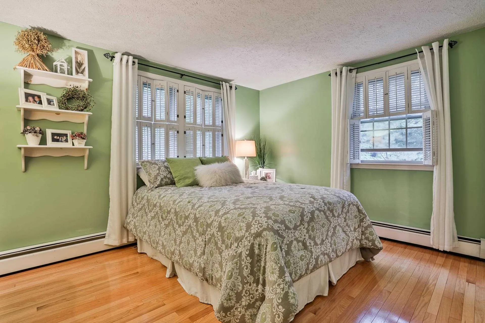 5 Crestwood Court Amherst NH 03031