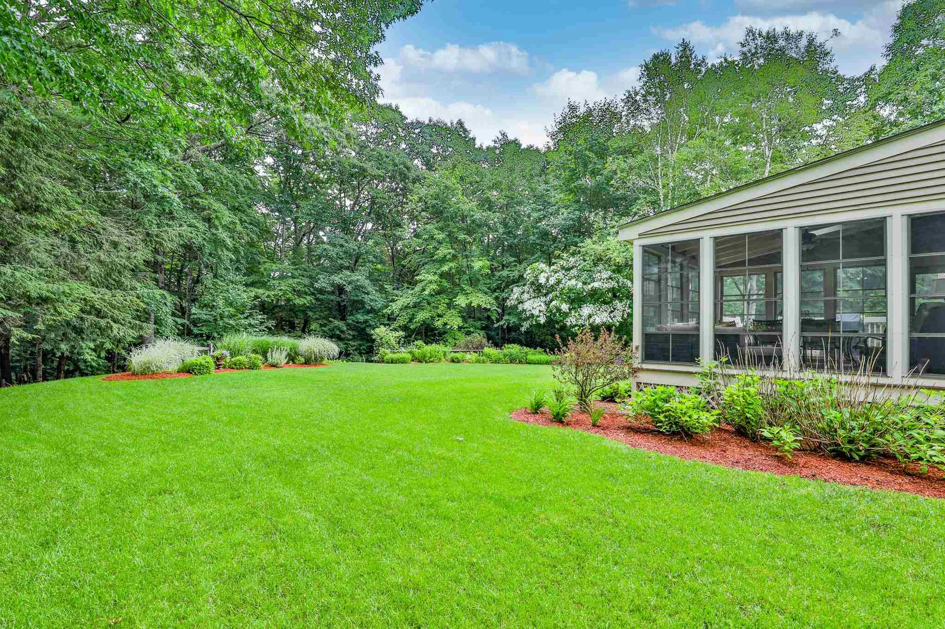 5 Crestwood Court Amherst NH 03031