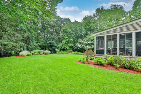 5 Crestwood Court Amherst NH 03031