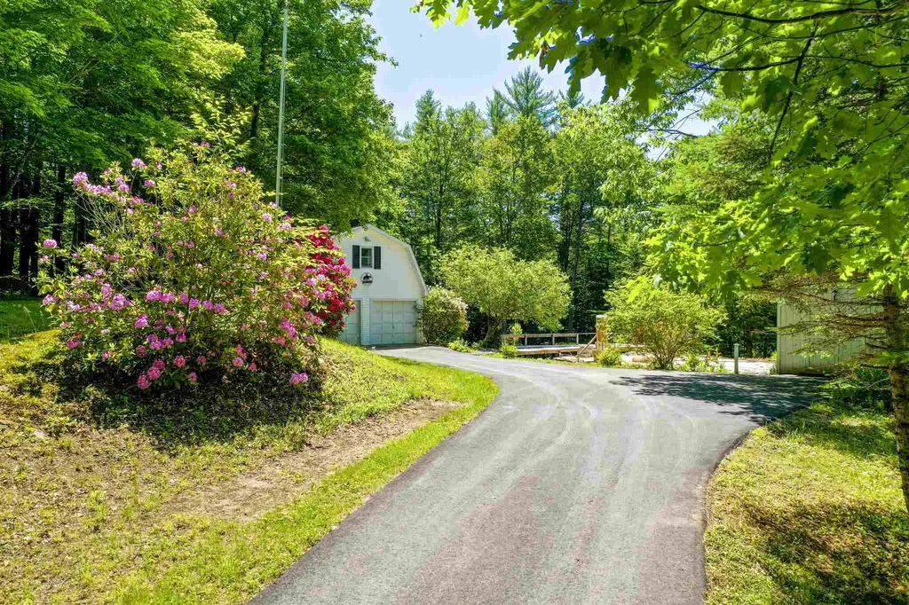 30 Hermit Woods Road Meredith NH 03253