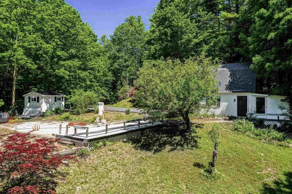 30 Hermit Woods Road Meredith NH 03253