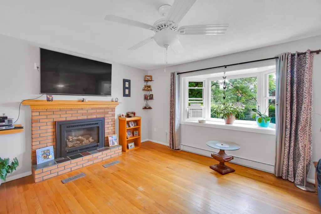 14 Imperial Drive South Burlington VT 05403