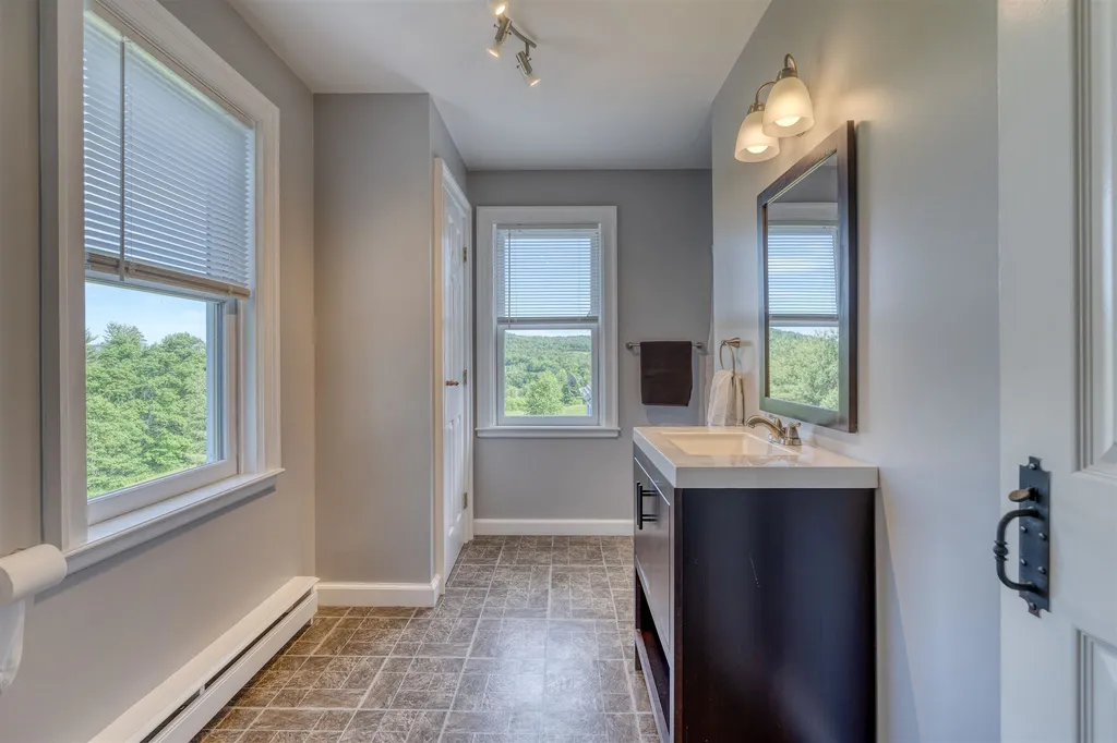 3830 South Road Bradford VT 05033