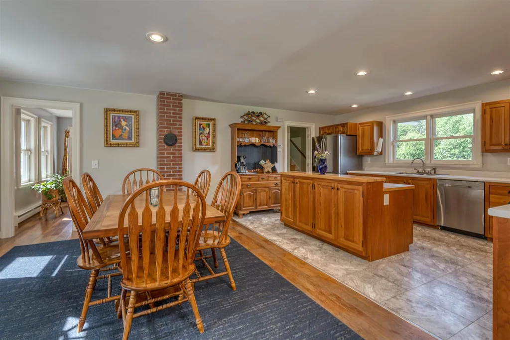 3830 South Road Bradford VT 05033