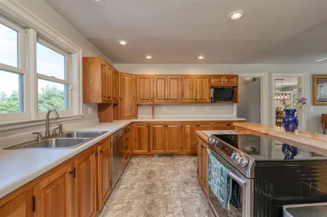 3830 South Road Bradford VT 05033