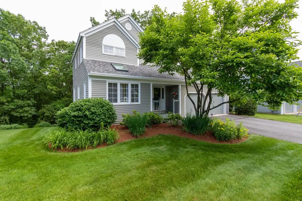 89 Ledgewood Hills Drive Nashua NH 03062