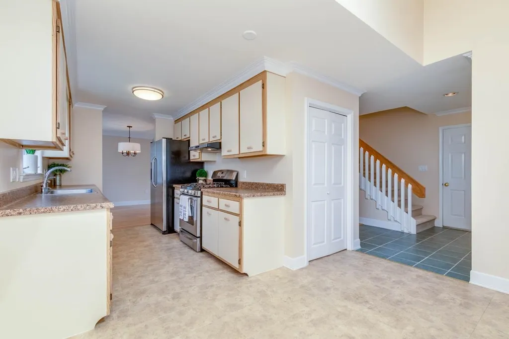 89 Ledgewood Hills Drive Nashua NH 03062