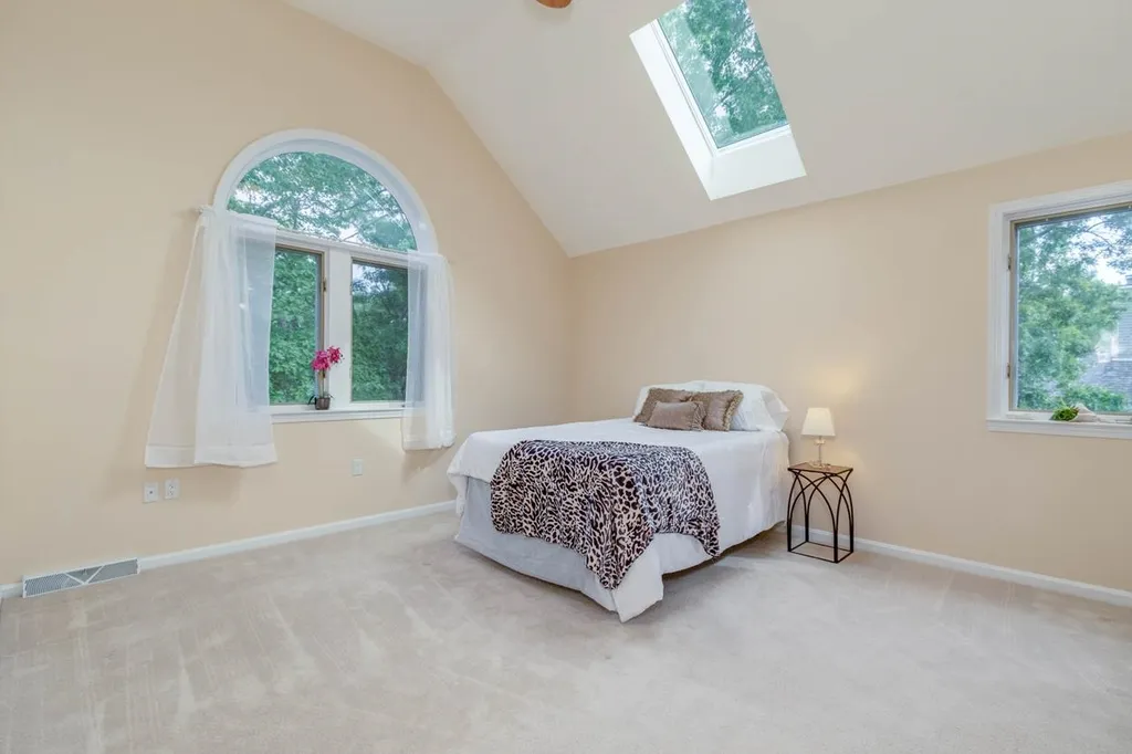 89 Ledgewood Hills Drive Nashua NH 03062