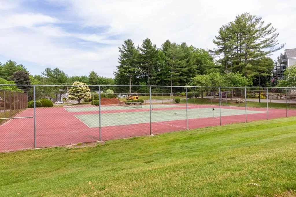 89 Ledgewood Hills Drive Nashua NH 03062