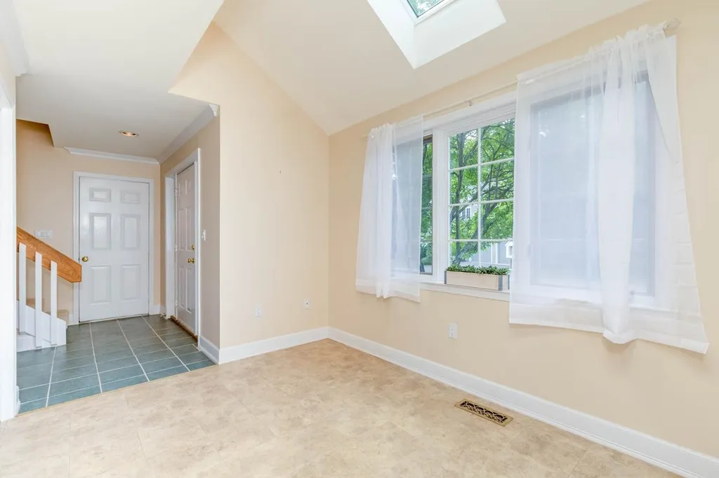 89 Ledgewood Hills Drive Nashua NH 03062