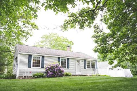 33 Knotwood Drive Greenfield NH 03047