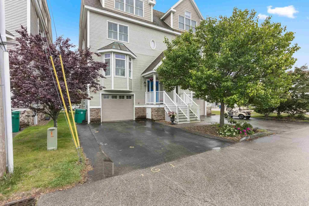 25 Duston Avenue Hampton NH 03842