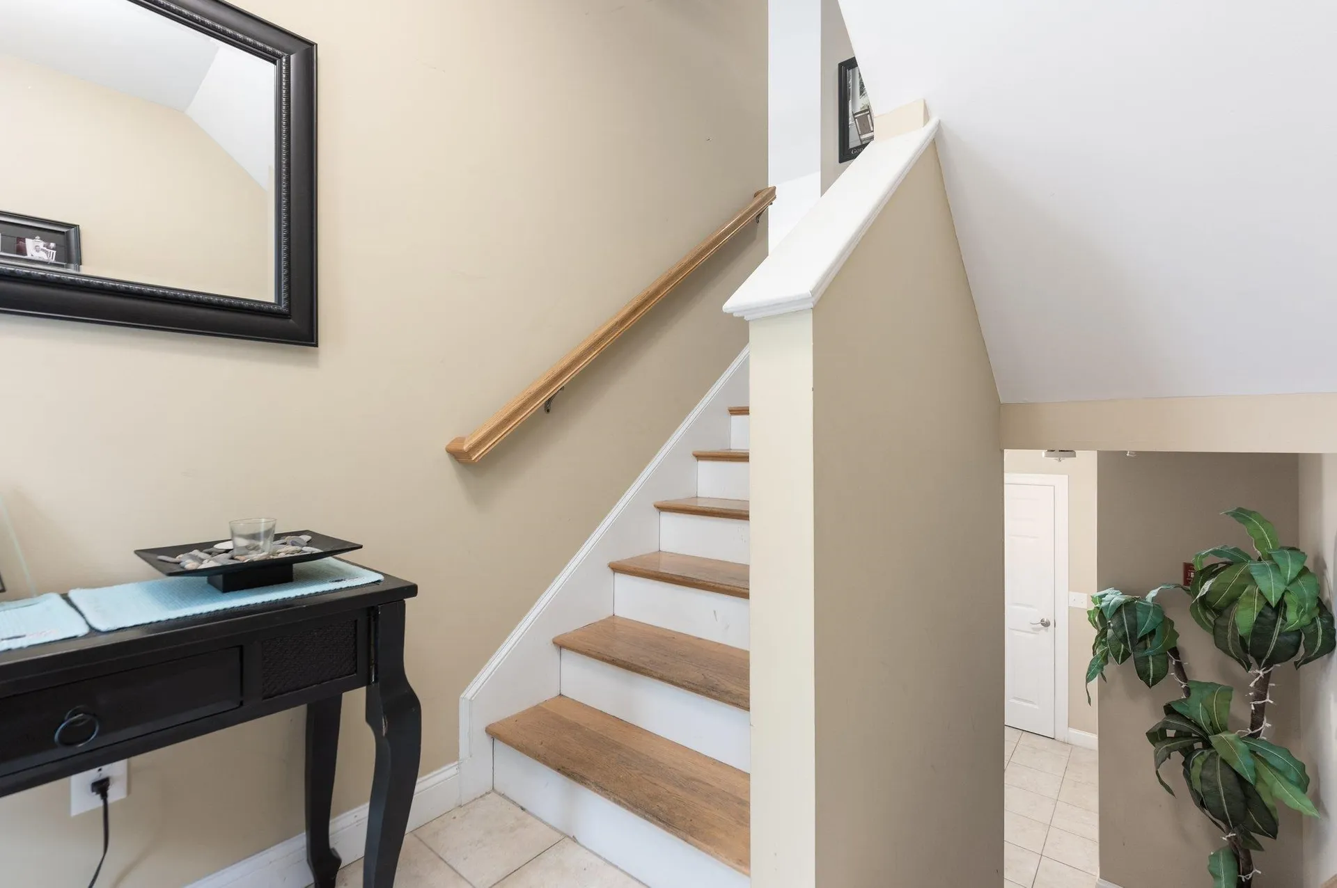 25 Duston Avenue Hampton NH 03842