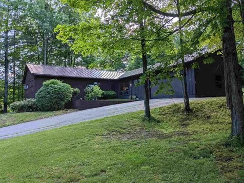 48 Ledgewood Road Claremont NH 03743