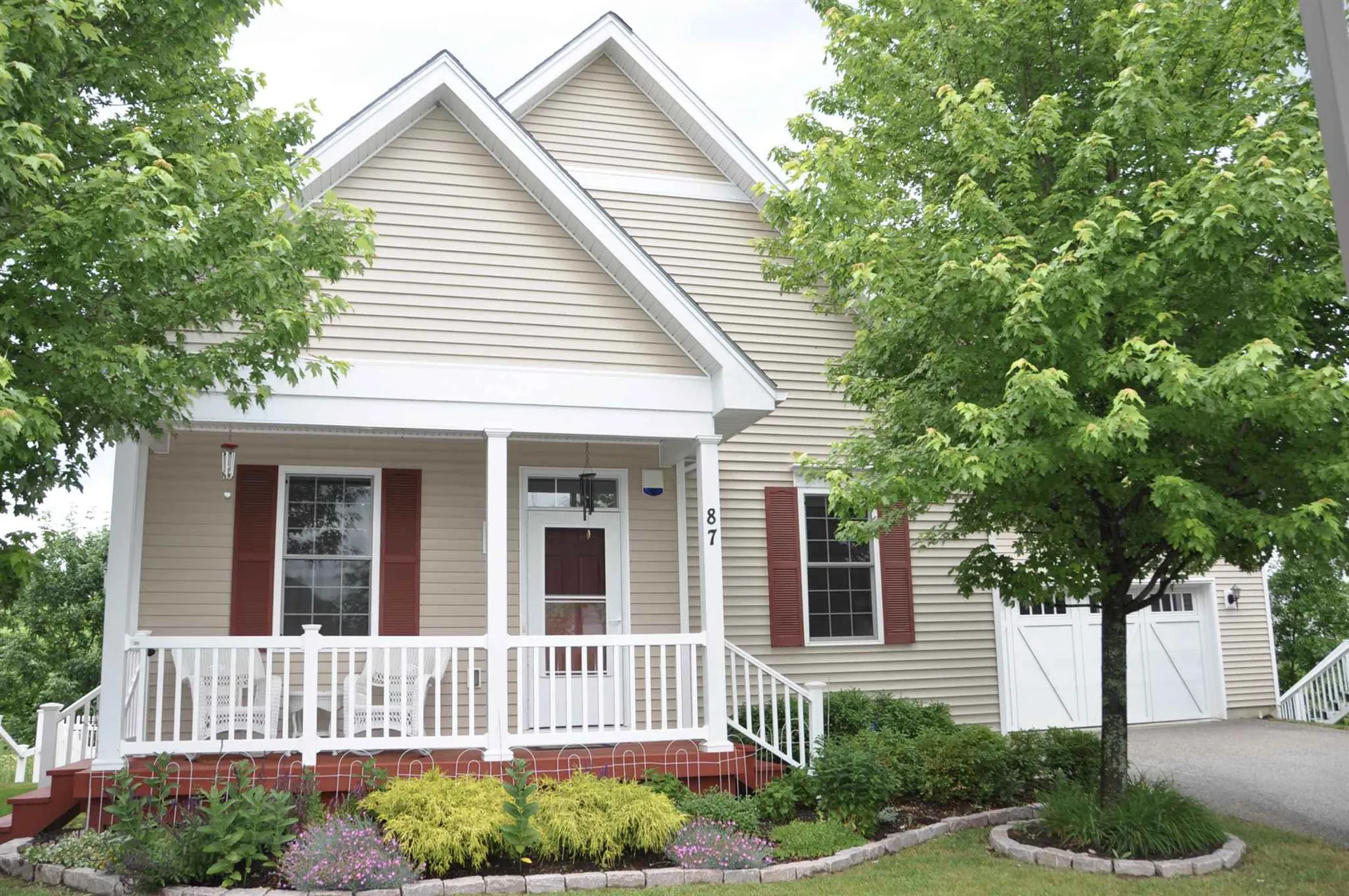 87 Cottage Lane Middlebury VT 05753