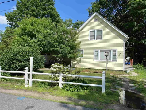 18 Brook Street Derry NH 03038