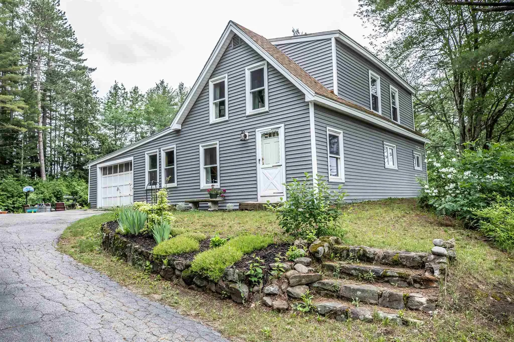 371 South Stark Highway Weare NH 03281