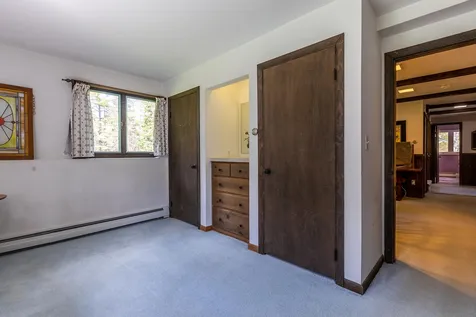 136 Old Sawmill Road Londonderry VT 05148