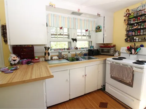 692 North Avenue Burlington VT 05408