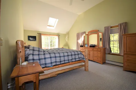 13 Windsong Drive Kingston NH 03848