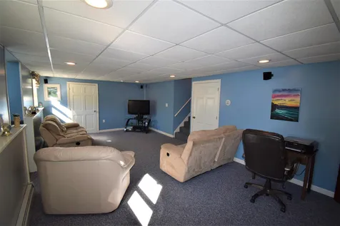 13 Windsong Drive Kingston NH 03848