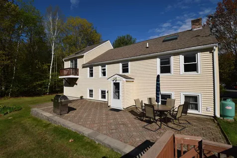 13 Windsong Drive Kingston NH 03848