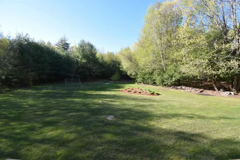13 Windsong Drive Kingston NH 03848