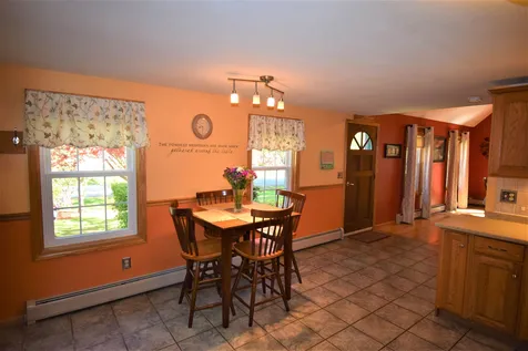 13 Windsong Drive Kingston NH 03848