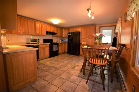 13 Windsong Drive Kingston NH 03848