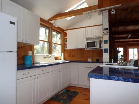 28 Shadowland Road Alstead NH 03602