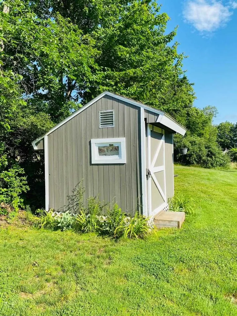 415 Lower Bay Road Sanbornton NH 03269