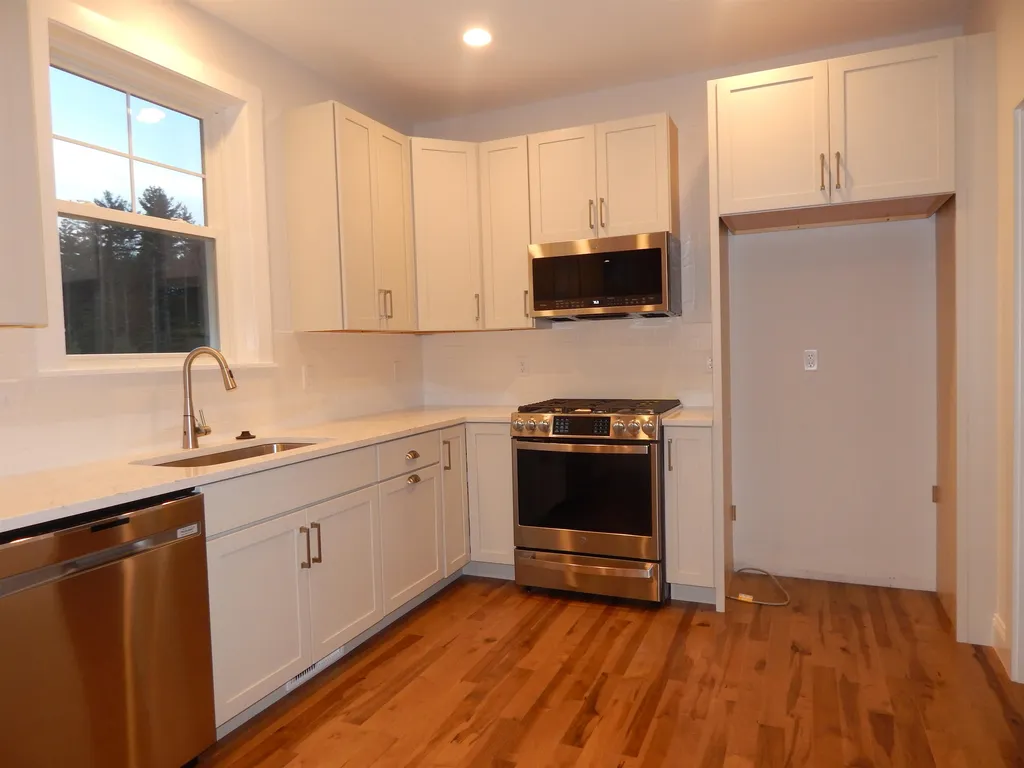 3 Rose Fountain Lane Hampton NH 03842