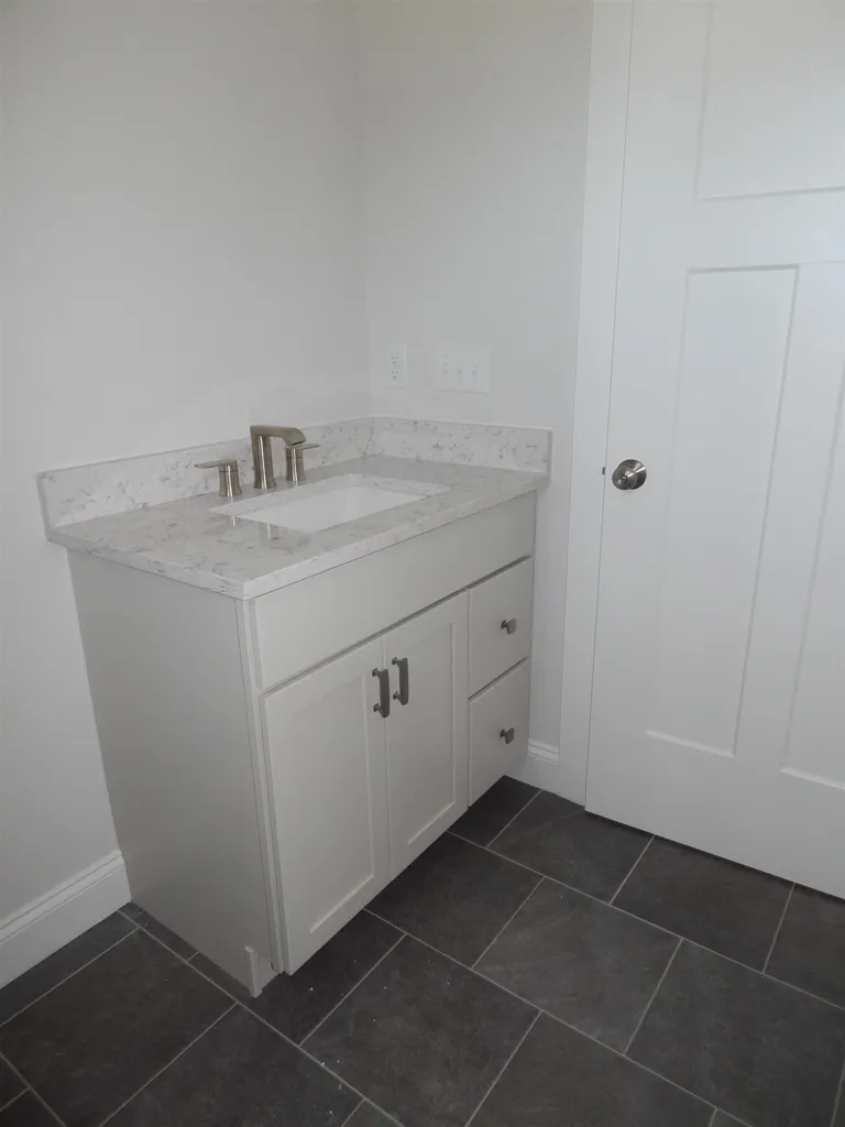 3 Rose Fountain Lane Hampton NH 03842