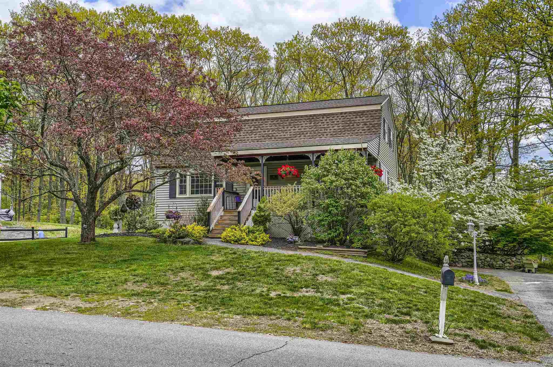 60 Bedard Avenue Derry NH 03038