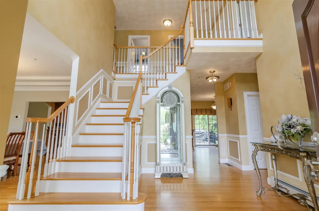232 Patriot Drive Pelham NH 03076