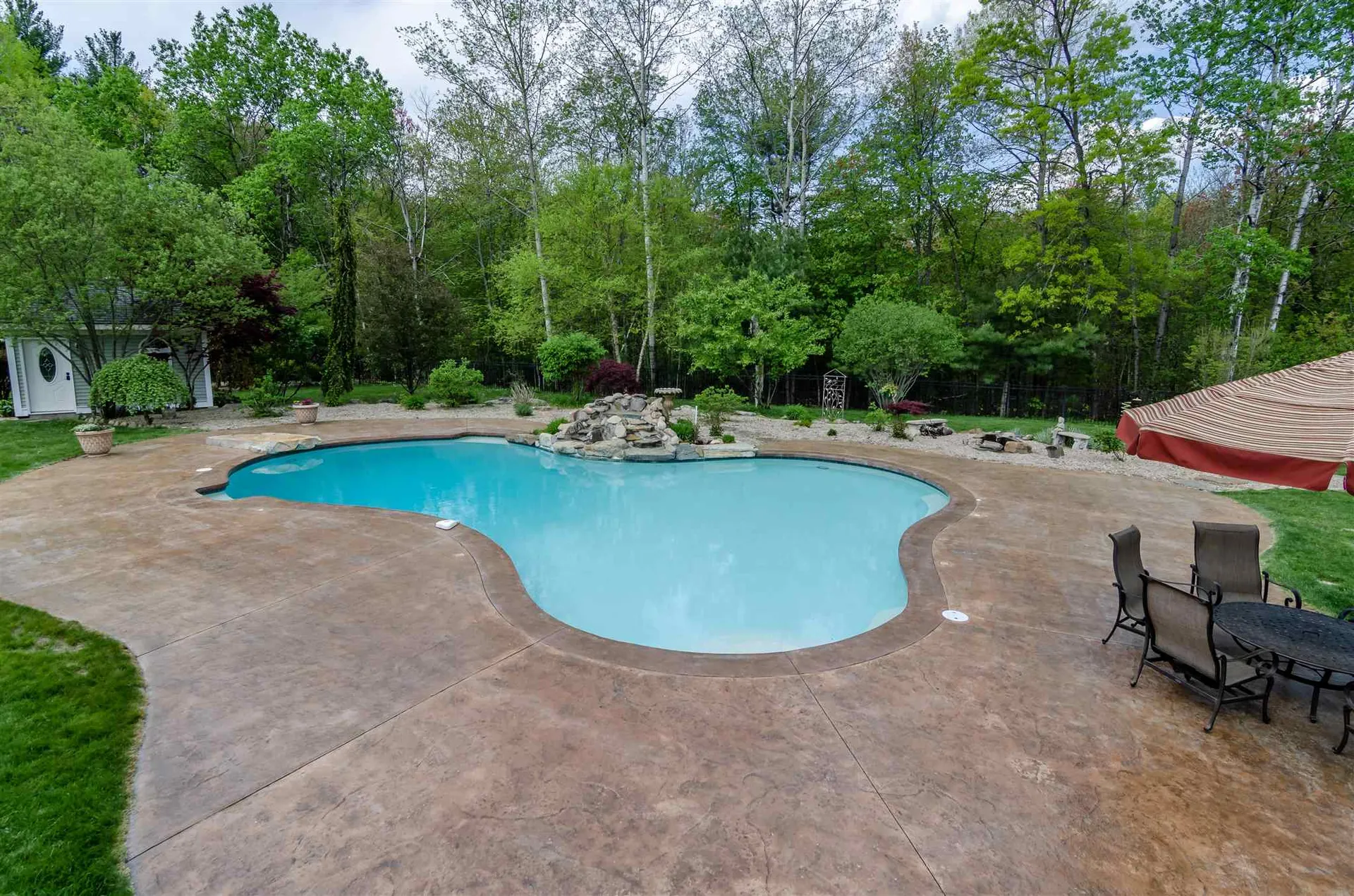 232 Patriot Drive Pelham NH 03076