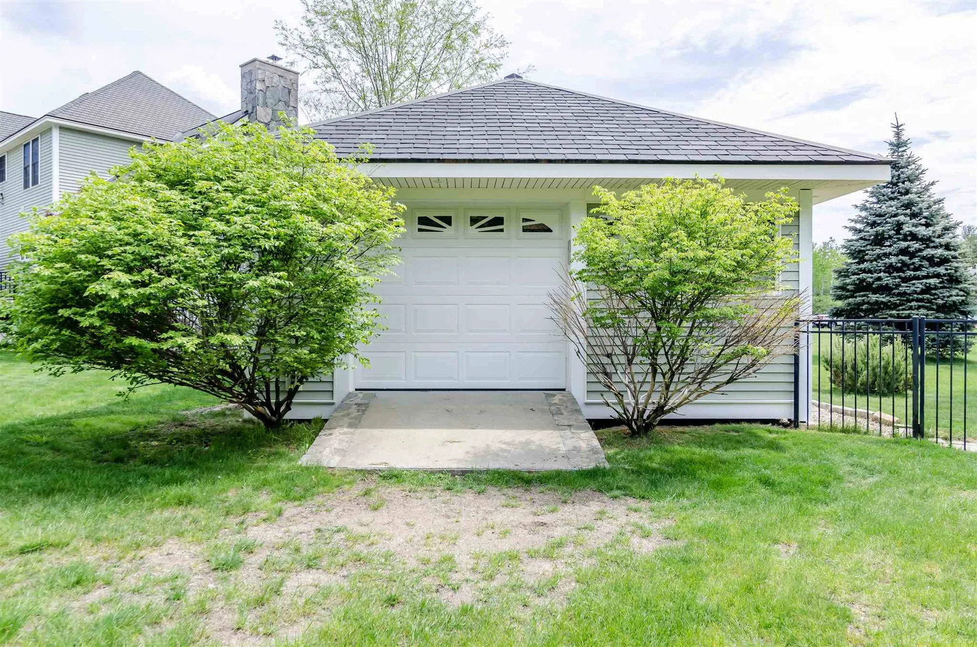 232 Patriot Drive Pelham NH 03076