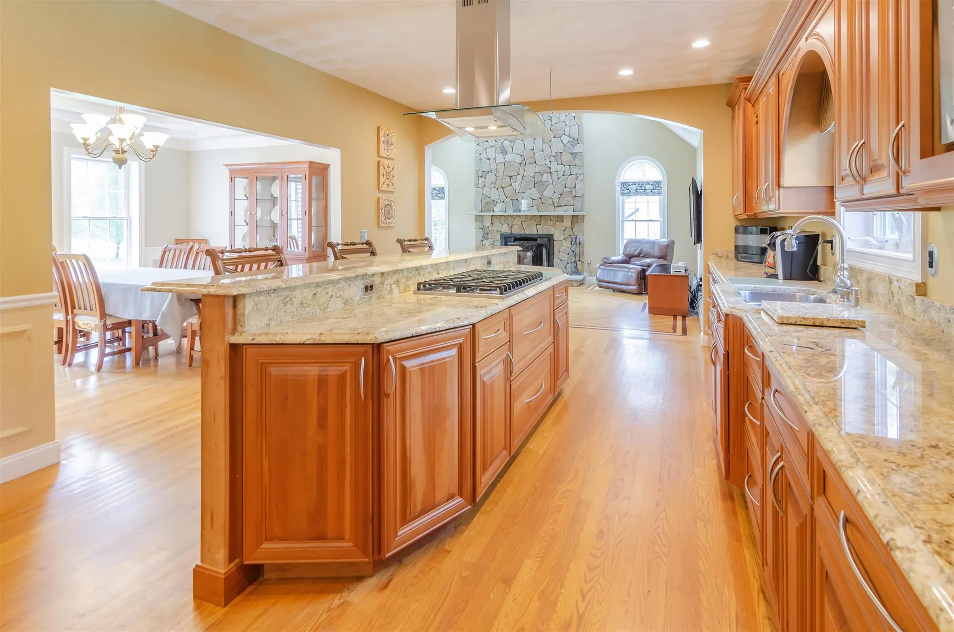 232 Patriot Drive Pelham NH 03076