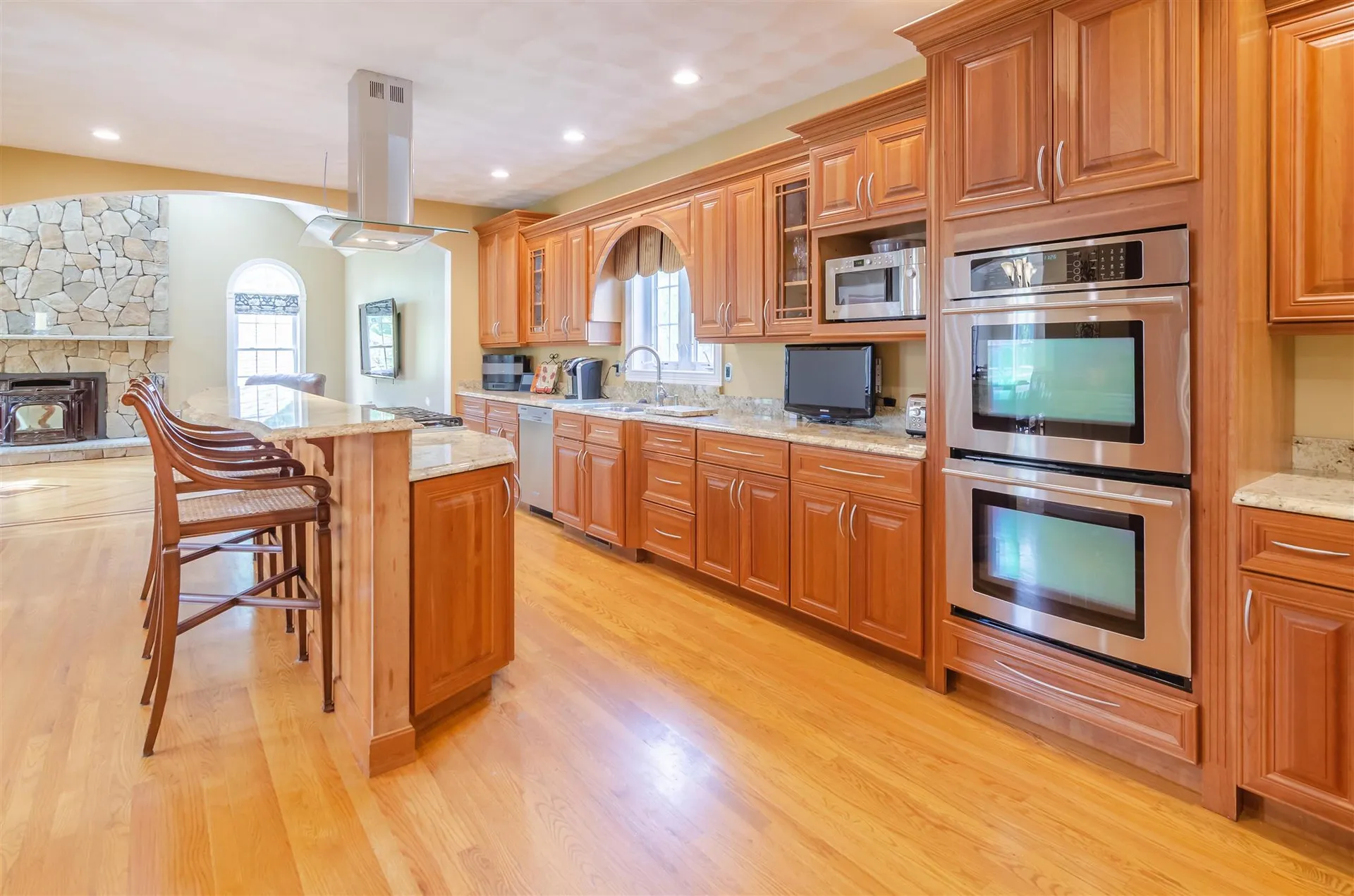 232 Patriot Drive Pelham NH 03076