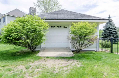 232 Patriot Drive Pelham NH 03076
