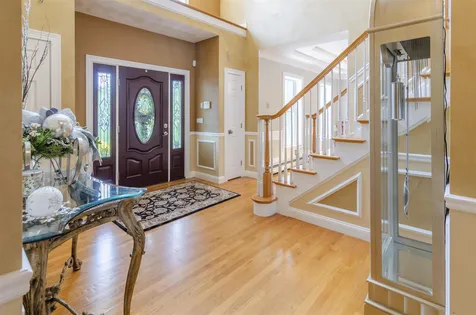 232 Patriot Drive Pelham NH 03076