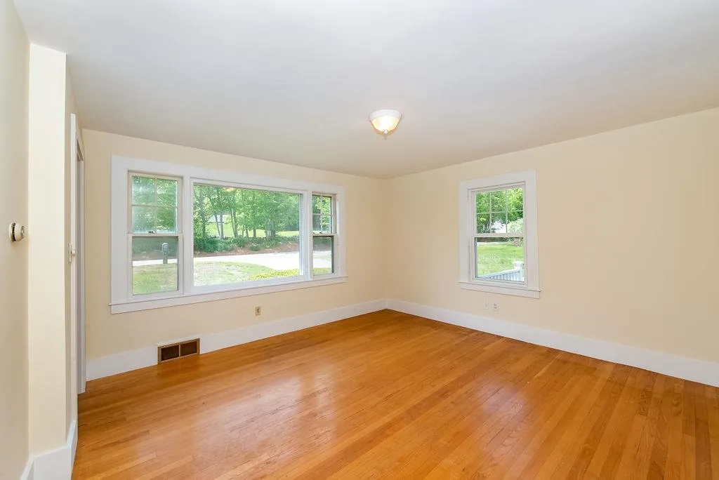 462 Josiah Bartlett Road Concord NH 03301