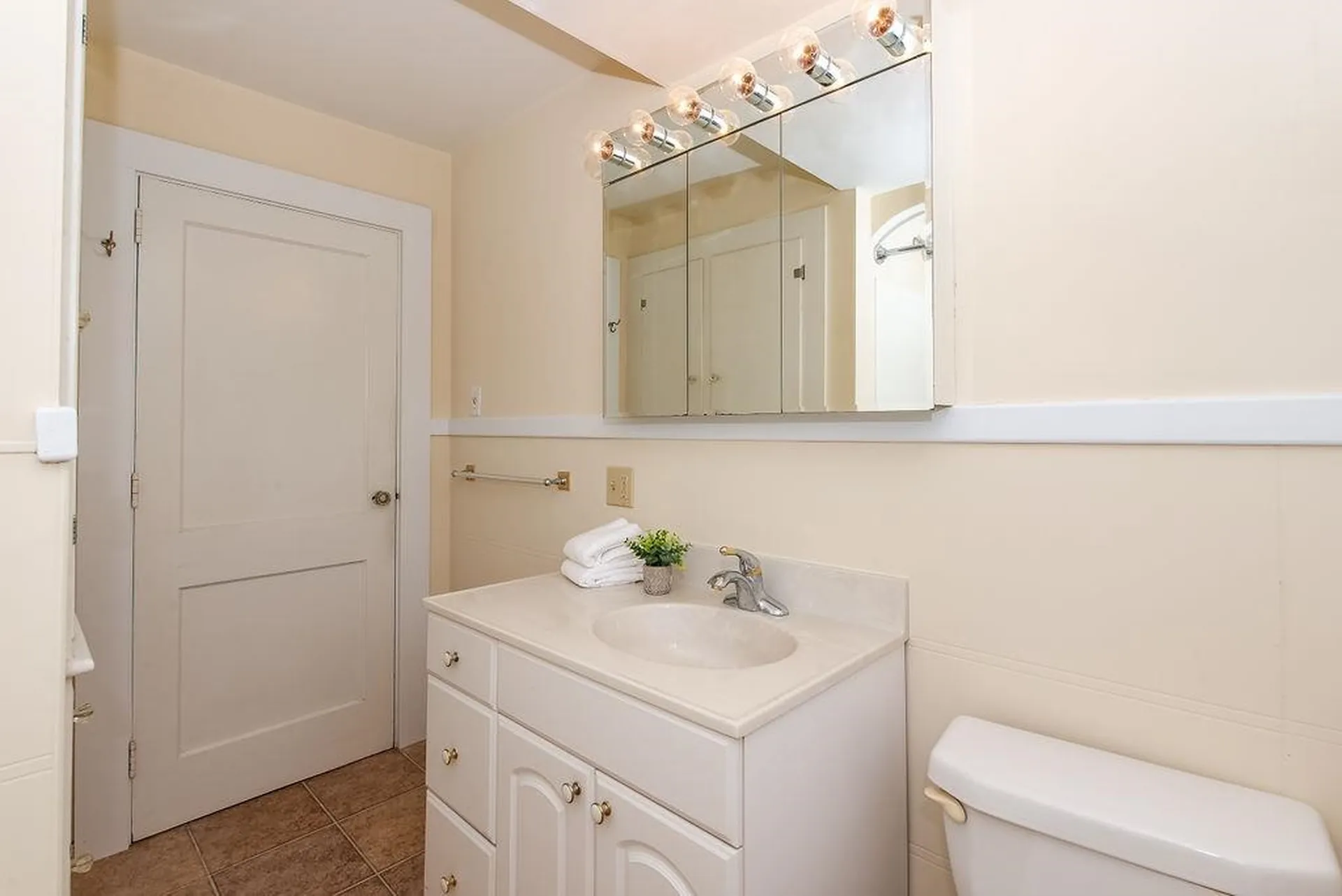 462 Josiah Bartlett Road Concord NH 03301